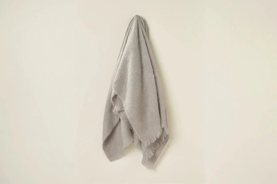 Mohair Throw - Image 2